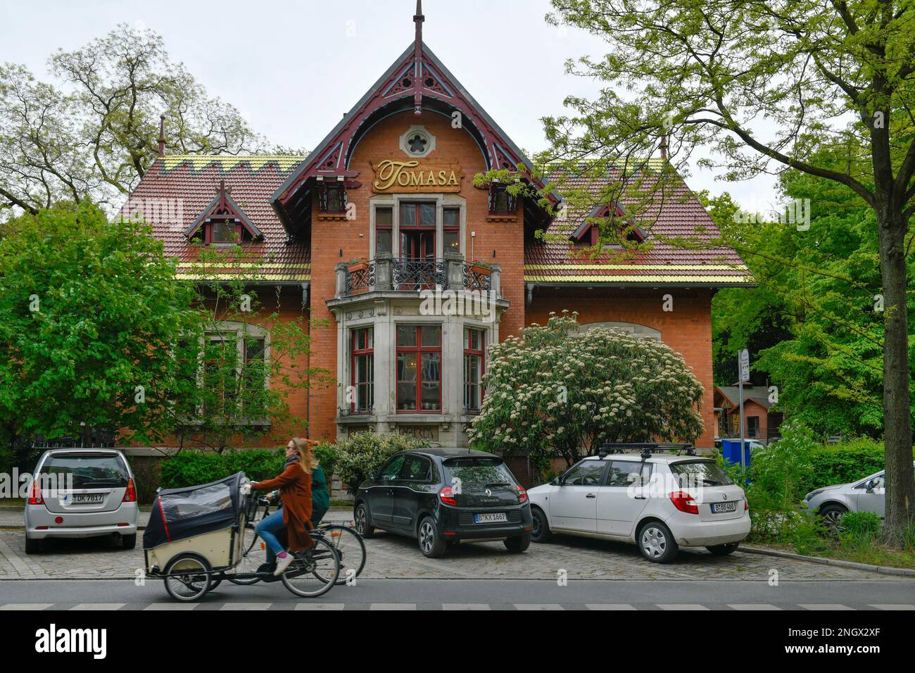 Restaurant Tomasa, Villa Kreuzberg, Kreuzbergstraße, Viktoriapark, Kreuzberg, Berlin, Deutschland Stockfoto