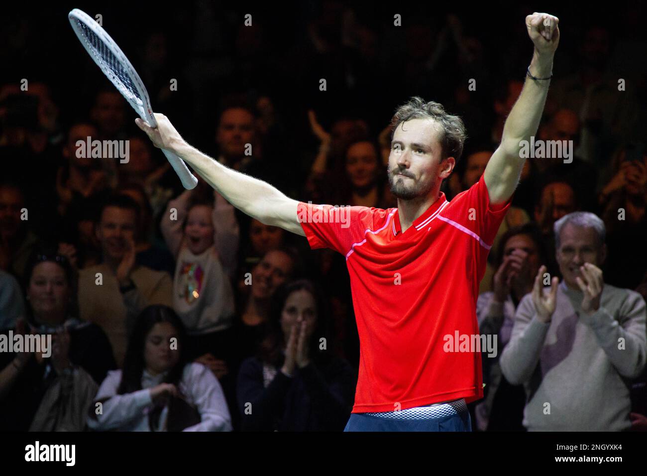 Rotterdam, Niederlande. 19. Februar 2023. Daniil Medwedev aus Russland feiert, nachdem er am 19. Februar ATP500 2023 bei der Rotterdam Open 2023 in Rotterdam, Niederlande, das Singles-Finale der Männer gegen Jannik Sünder aus Italien gewonnen hat. Kredit: Sylvia Lederer/Xinhua/Alamy Live News Stockfoto