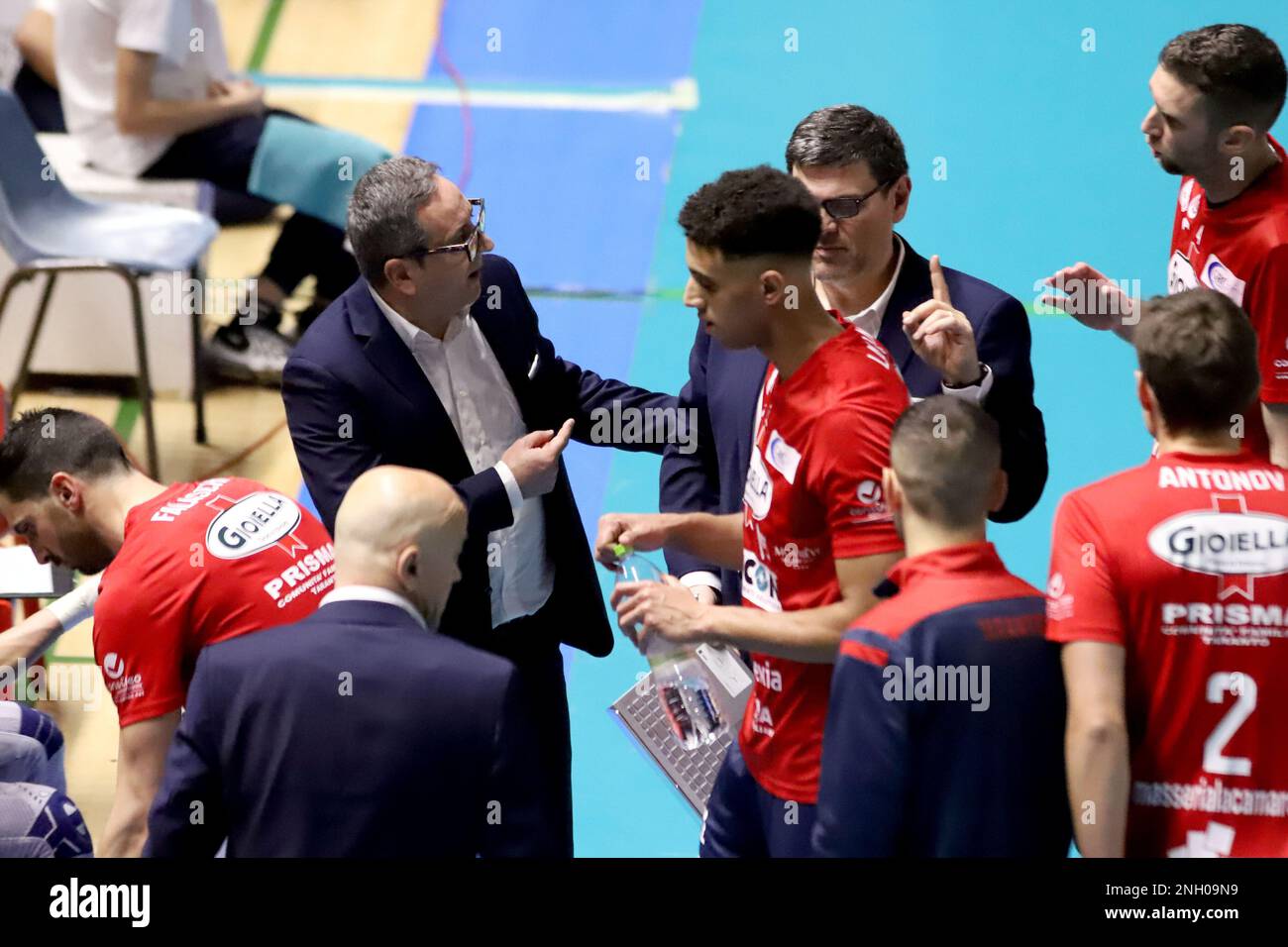 PalaMazzola, Taranto, Italien, 18. Februar 2023, Prisma Taranto ist ausgefallen. Während der Gioiella Prisma Taranto gegen Emma Villas Aubay Siena – Volleyball Italian Serie A Men SuperLeague Championship Stockfoto