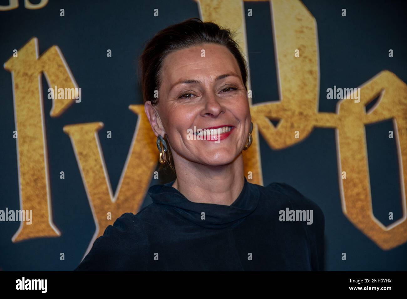 Anja Reschke bei der Neuinszenierung von »Harry Potter und das verwunschene Kind« Premiere im Mehr! Theater am Großmarkt. Hamburg, 19.02.2023 Stockfoto