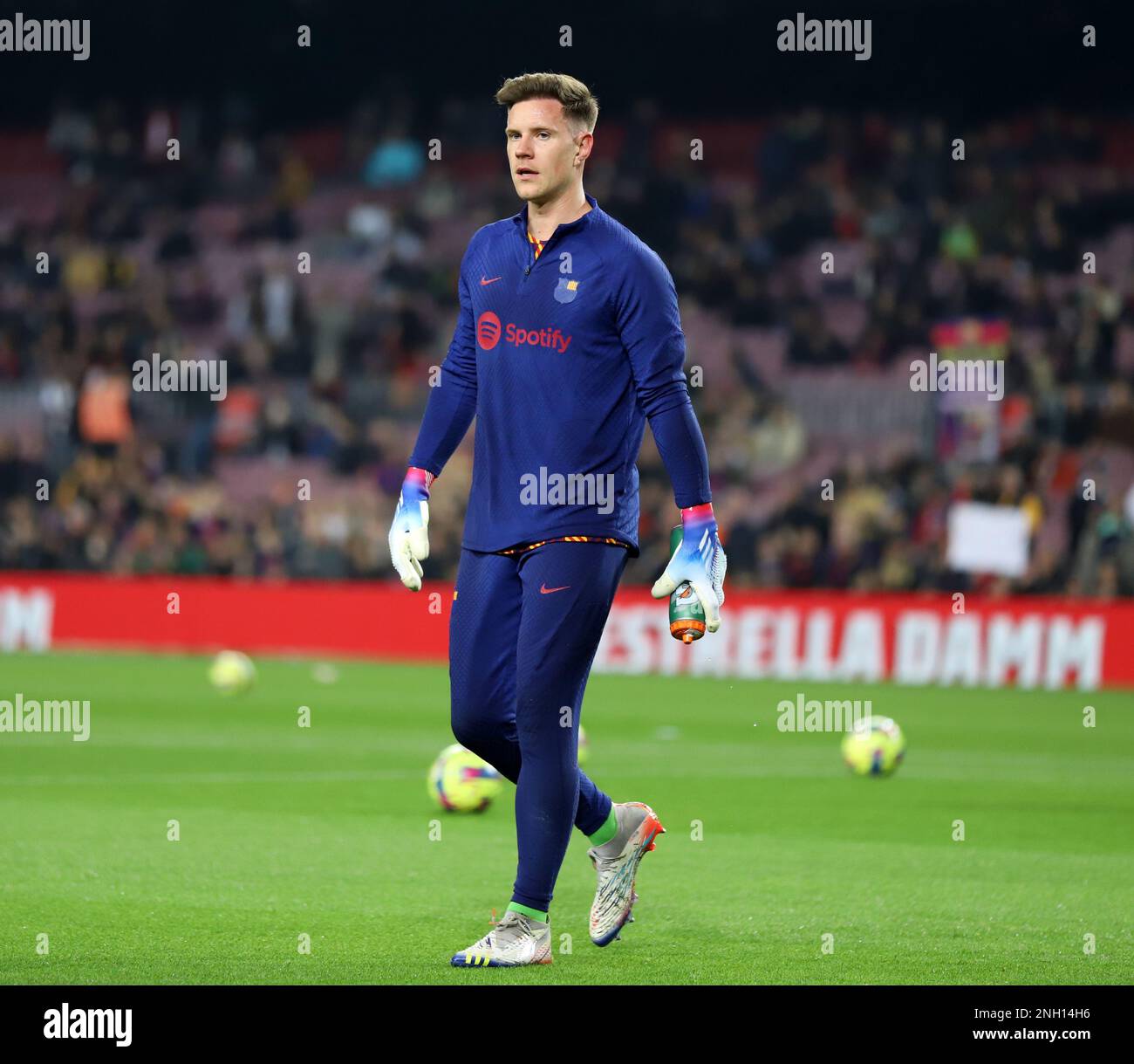 Sabadell, Barcelona, Spanien. 19. Februar 2023. Barcelona Spanien 19.02.2023 Marc Andre Ter Stegen (FC Barcelona) zeigt auf der La Liga Santander zwischen dem FC Barcelona und dem Cadiz CF am 19. Februar 2023 im Camp Nou in Barcelona. (Kreditbild: © Xavi Urgeles/ZUMA Press Wire) NUR REDAKTIONELLE VERWENDUNG! Nicht für den kommerziellen GEBRAUCH! Kredit: ZUMA Press, Inc./Alamy Live News Stockfoto