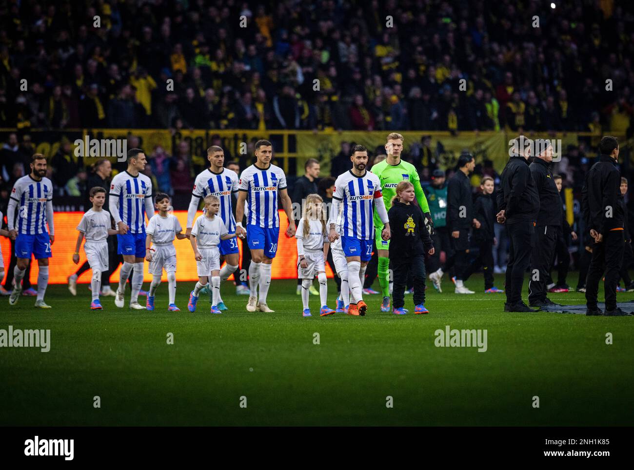 Dortmund, Deutschland. 19. Februar 2023. Marvin Plattenhardt (Hertha), Torwart Oliver Christensen (Hertha), Marton Dardai (Hertha), Filip Uremovic (Hertha) Stockfoto