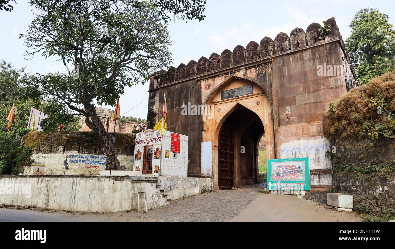 Haupteingang des Fort Dhar von Road Side, Dhar, Madhya Pradesh, Indien. Stockfoto