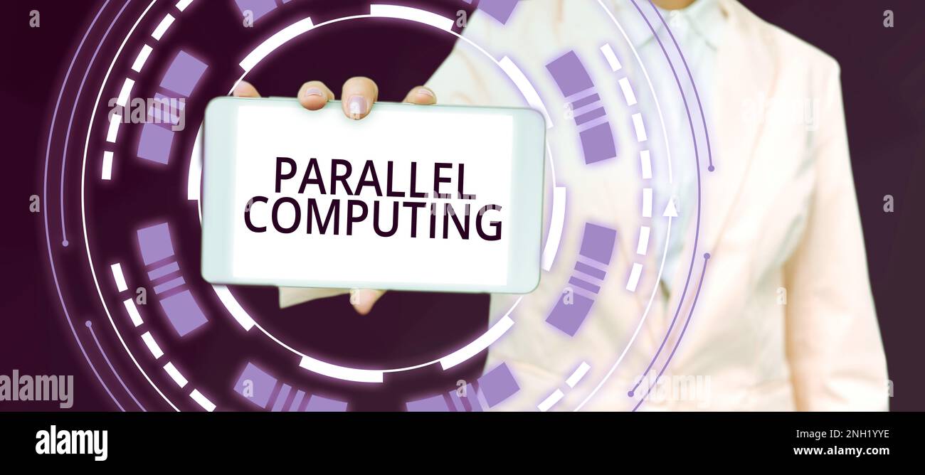 Textzeichen mit parallelem Computing und gleichzeitiger Berechnung von Geschäftsideen mithilfe von Software und Hardware Stockfoto