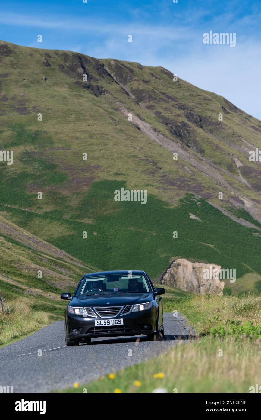 Verkehr auf der A708 in der Nähe des Wasserfalls Grey Mares Tail von Moffat Dale, Dumfries und Galloway, Schottland, Großbritannien. Stockfoto