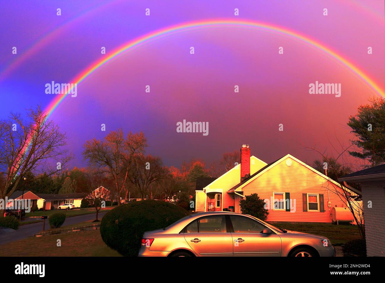 Regenbogen über Stony Brook Long Island New York Stockfoto