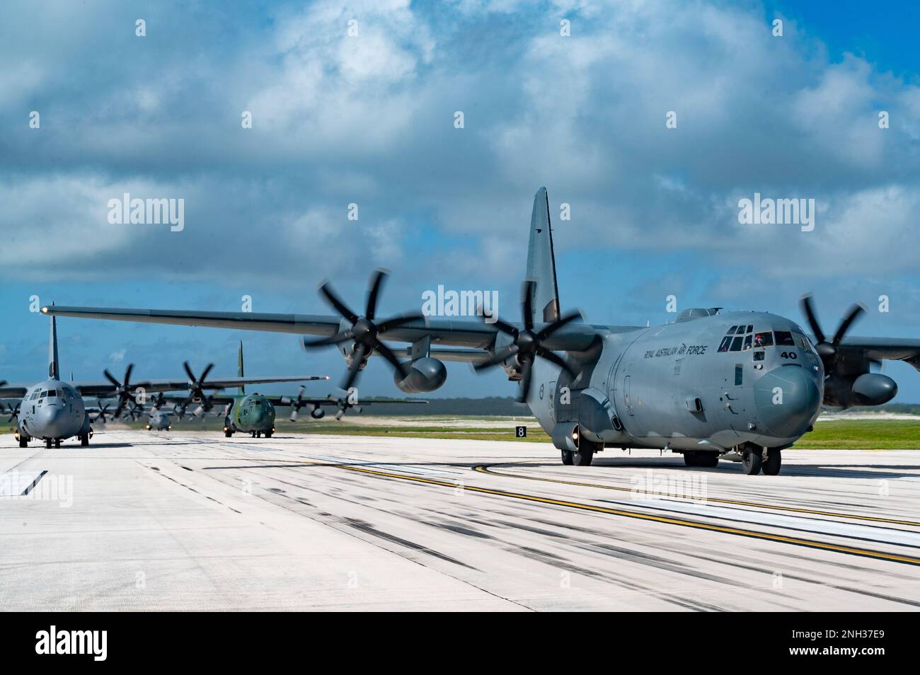 Sieben C 130 Flugzeuge Aus Den USA Air Force Republic Of Korea Air sieben-c-130-flugzeuge-aus-den-usa-air-force-republic-of-korea-air