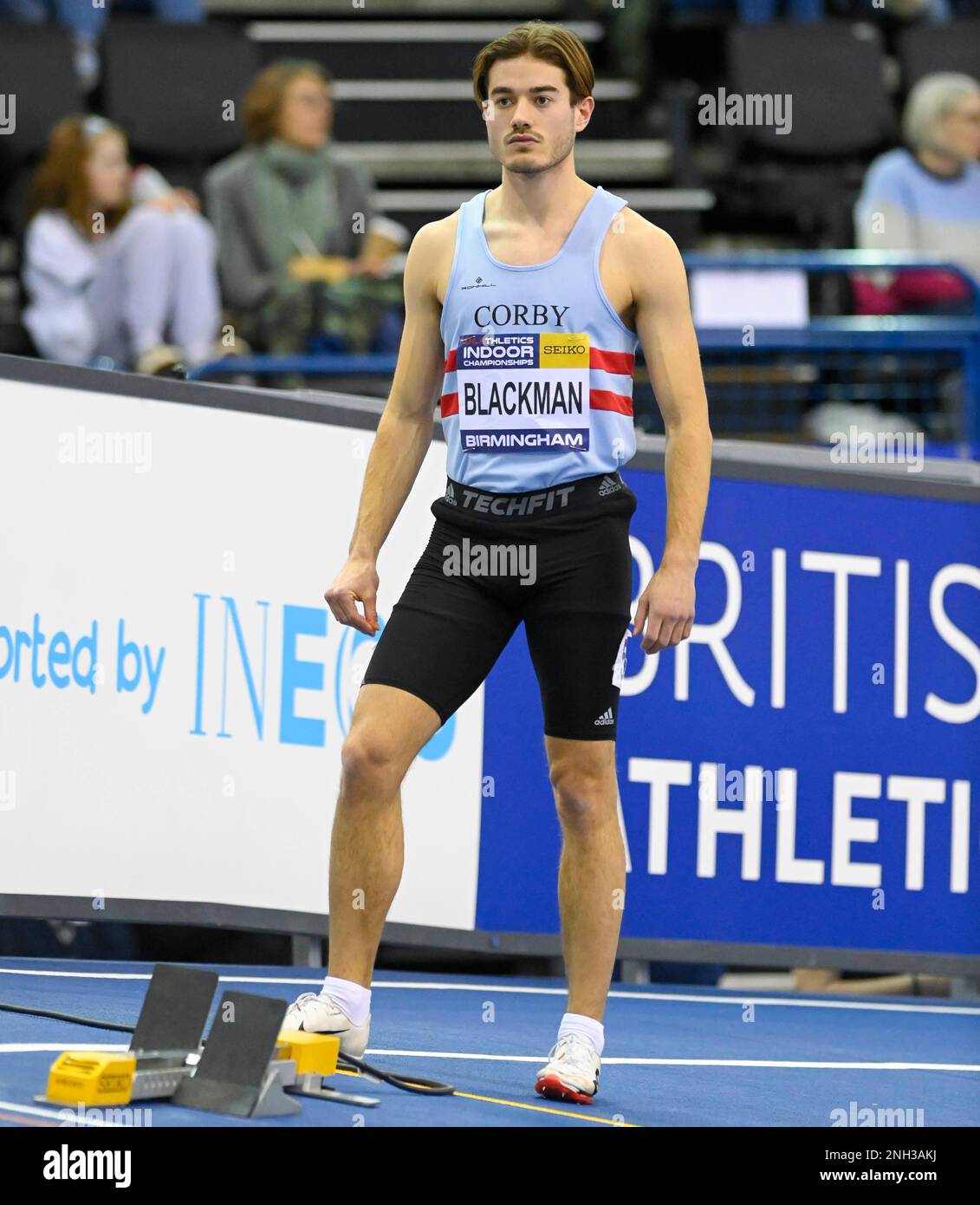 BIRMINGHAM, ENGLAND - 19. FEBRUAR: Evan BLACKMAN in 200m Heat 3 Tag 2 der britischen Leichtathletik-Hallenmeisterschaft in der utilita Arena, Birmingham, England Stockfoto