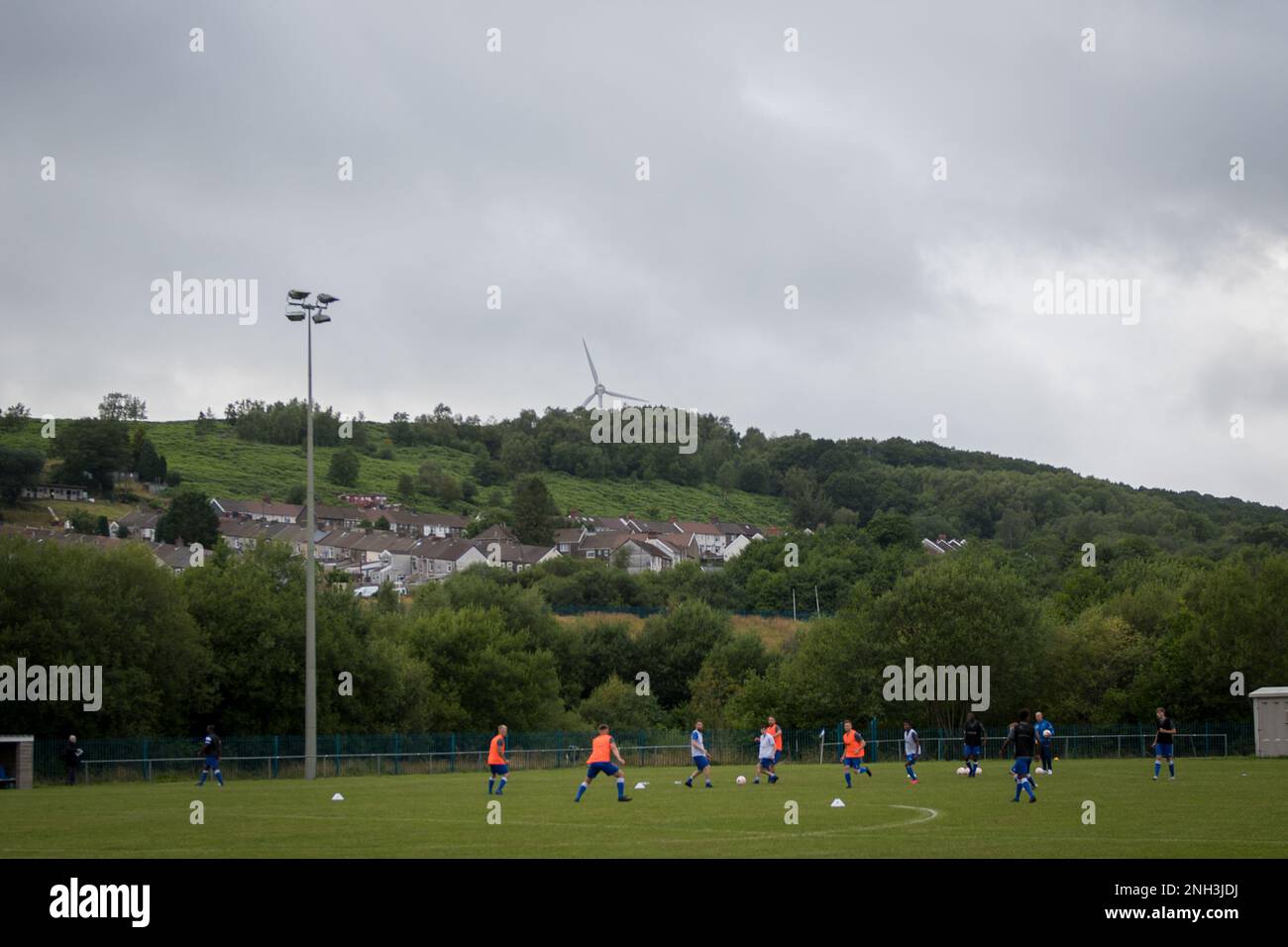 Trelewis, Wales, 30. Juli 2021. Das Spiel der Ardal South West League zwischen Treharris Athletic Western und Ton Pentre Stockfoto