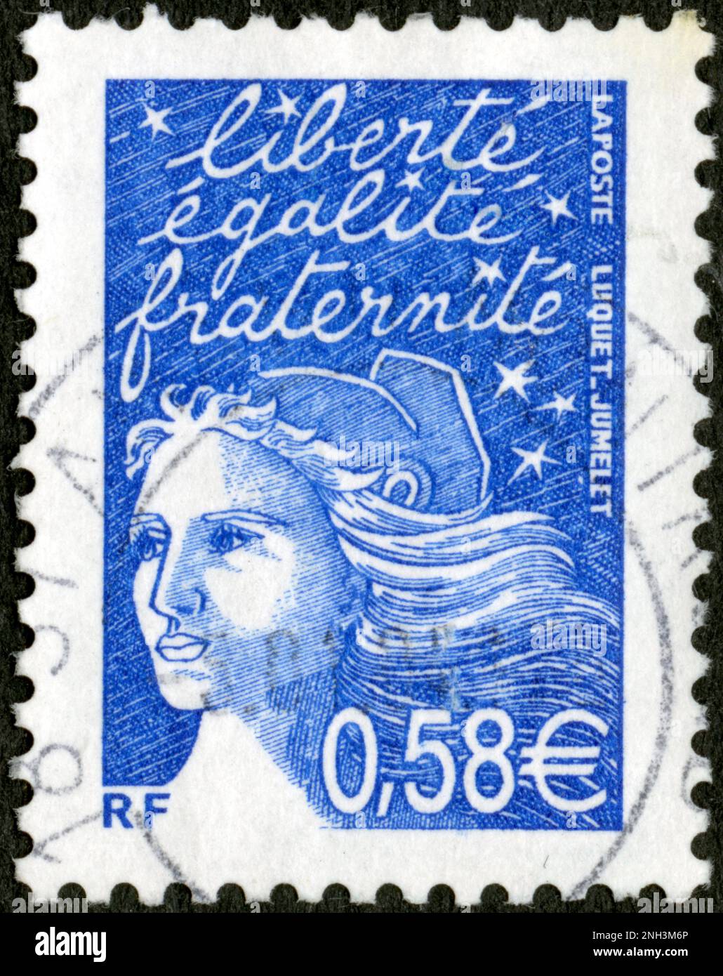 TIMBRE OBLITERE LIBERTÉ ÉGALITÉ FRATERNITÉ. HF. LA POSTE. 0,58 € Stockfoto