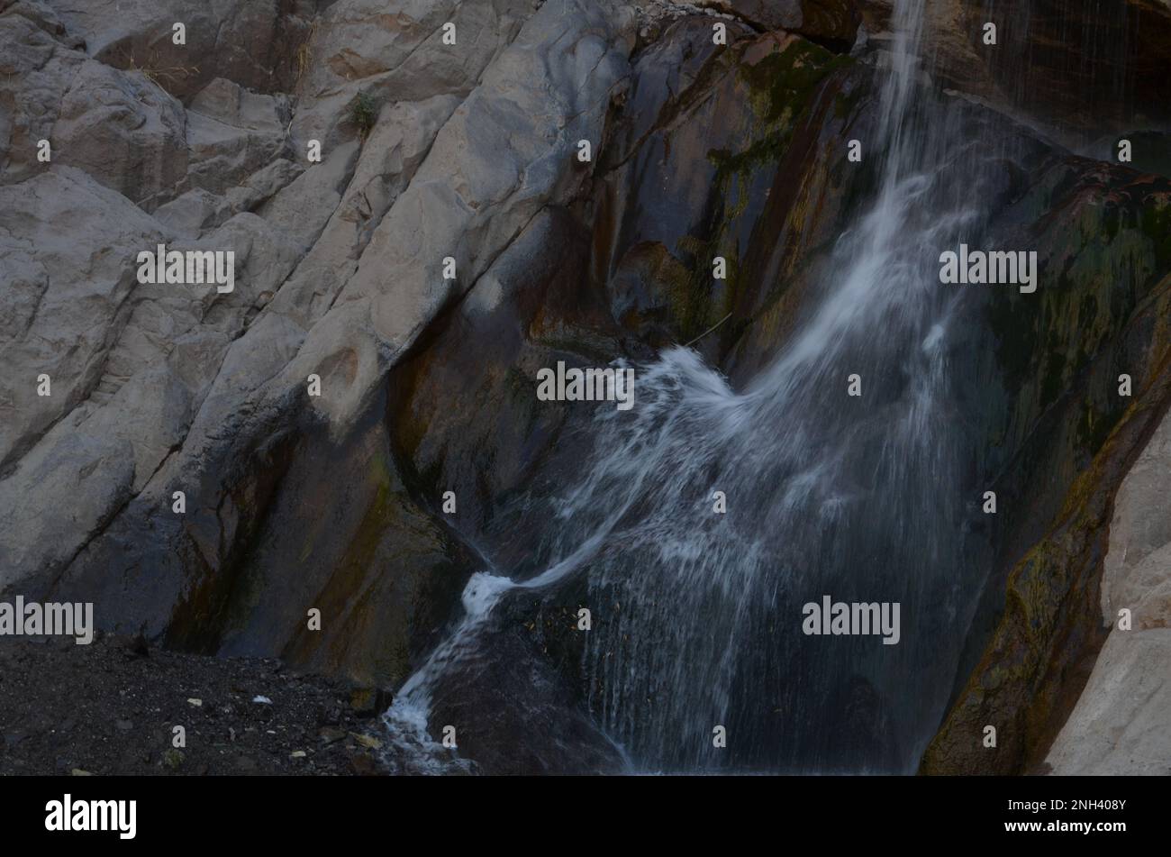 Blick auf den Rayen-Wasserfall, Iran Stockfoto