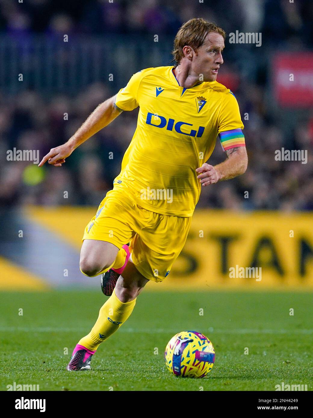 Alex Fernandez von Cadiz CF während des Spiels La Liga zwischen dem FC Barcelona und dem Cadiz CF spielte am 19. Februar 2023 im Spotify Camp Nou Stadium in Barcelona, Spanien. (Foto: Sergio Ruiz / PRESSIN) Stockfoto