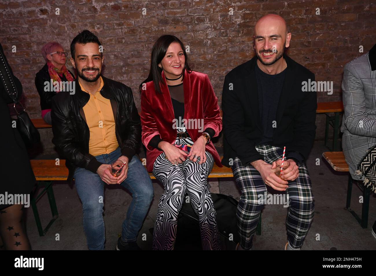 London, Großbritannien. 19. Februar 2023. Besucher des Designers Emre Tamer vom Artemistempel zeigen LFW AW23 und Vladyslava Shemuratova - Владислава Шемуратова ist der Gründer und Designer von Fierce.Kokosnuss Accessoires, Gofundme für Waisenhaus in der ukraine und Spendensammlungen für Erdbeben in der Türkei und Syrien, London, Großbritannien. Foto: 19. Februar 2023. Kredit: Siehe Li/Picture Capital/Alamy Live News Stockfoto