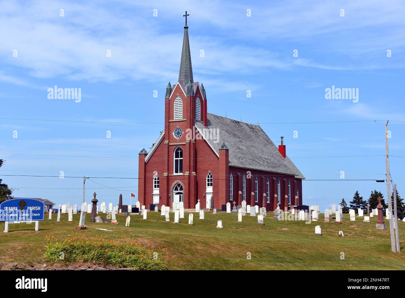 Iona, Kanada - 3. August 2017: ST. Katholische Columba-Kirche in Iona, Cape Breton, Nova Scotia, Kanada. Die Kirche und die Stadt waren so benannt wegen ihrer Stockfoto