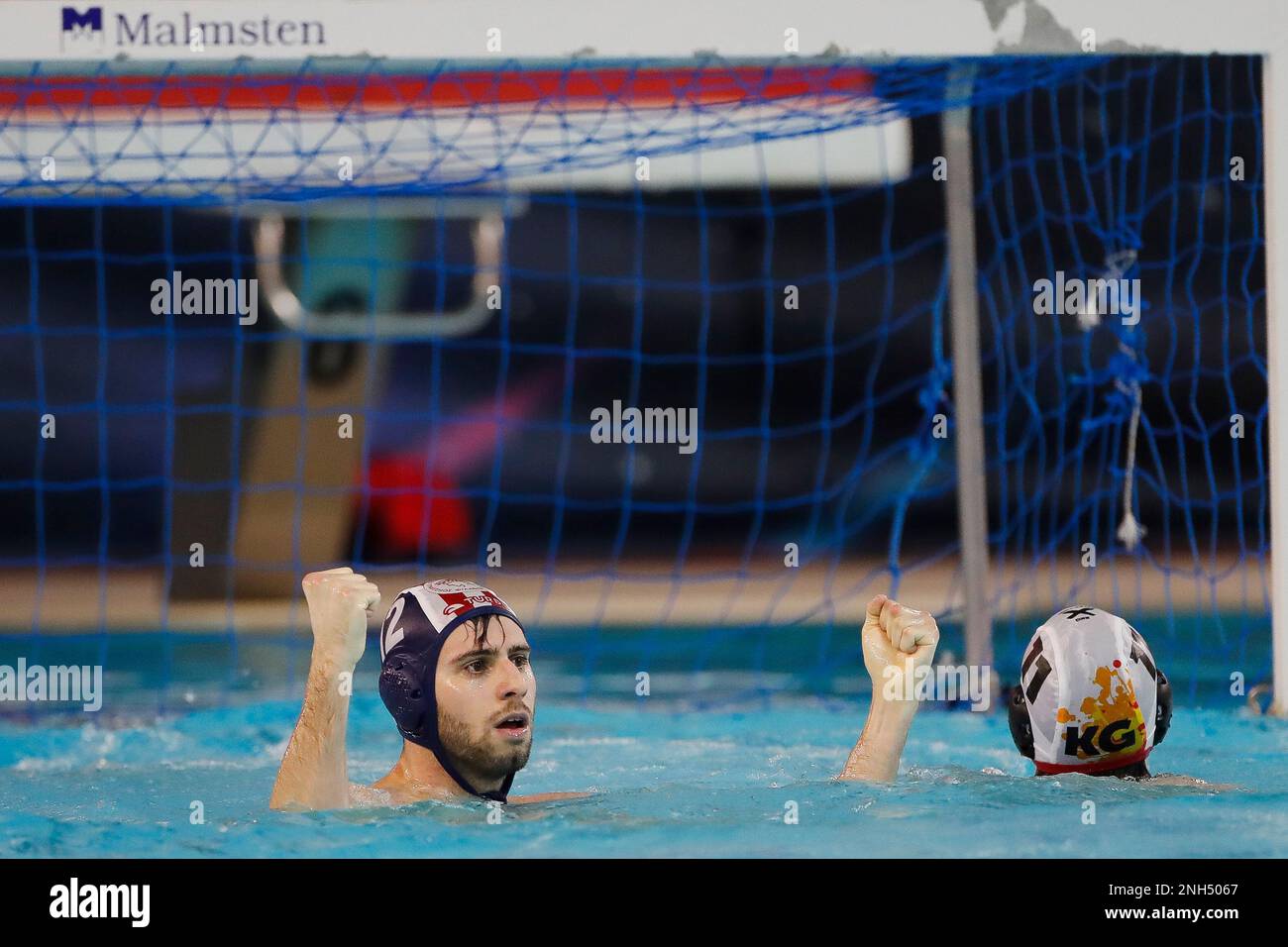 Belgrad, Serbien, 18. Februar 2023. Alexandros Papanastasiou von Olympiacos Piraeus feiert während des LEN Wasserpolo Champions League-Spiels der Herren zwischen VK Radnicki und Olympiacos bei Gradski Bazeni in Kragujevac, Serbien. 18. Februar 2023. Kredit: Nikola Krstic/Alamy Stockfoto