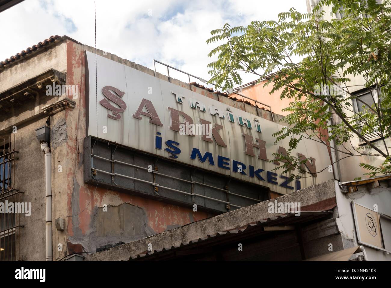 Şark han - altes Schild zum historischen Einkaufszentrum in Fatih Istanbul Stockfoto