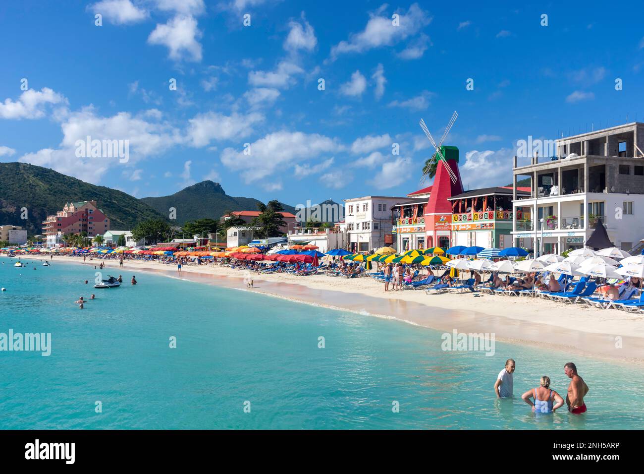 Great Bay Beach, Philipsburg, St. Maarten, St. Martin, Kleine Antillen, Karibik Stockfoto