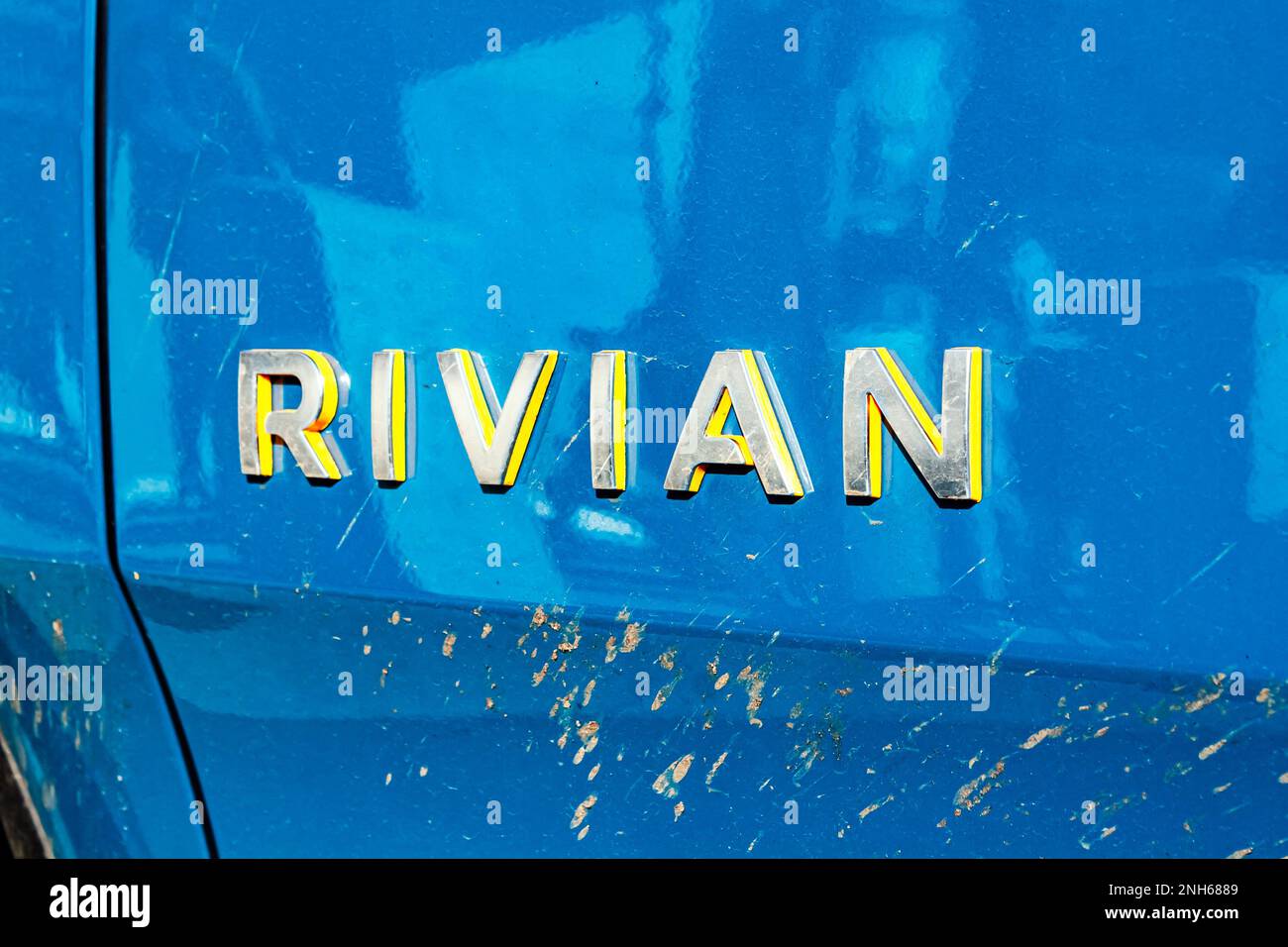 Emblem von Rivian Electric Truck Stockfoto
