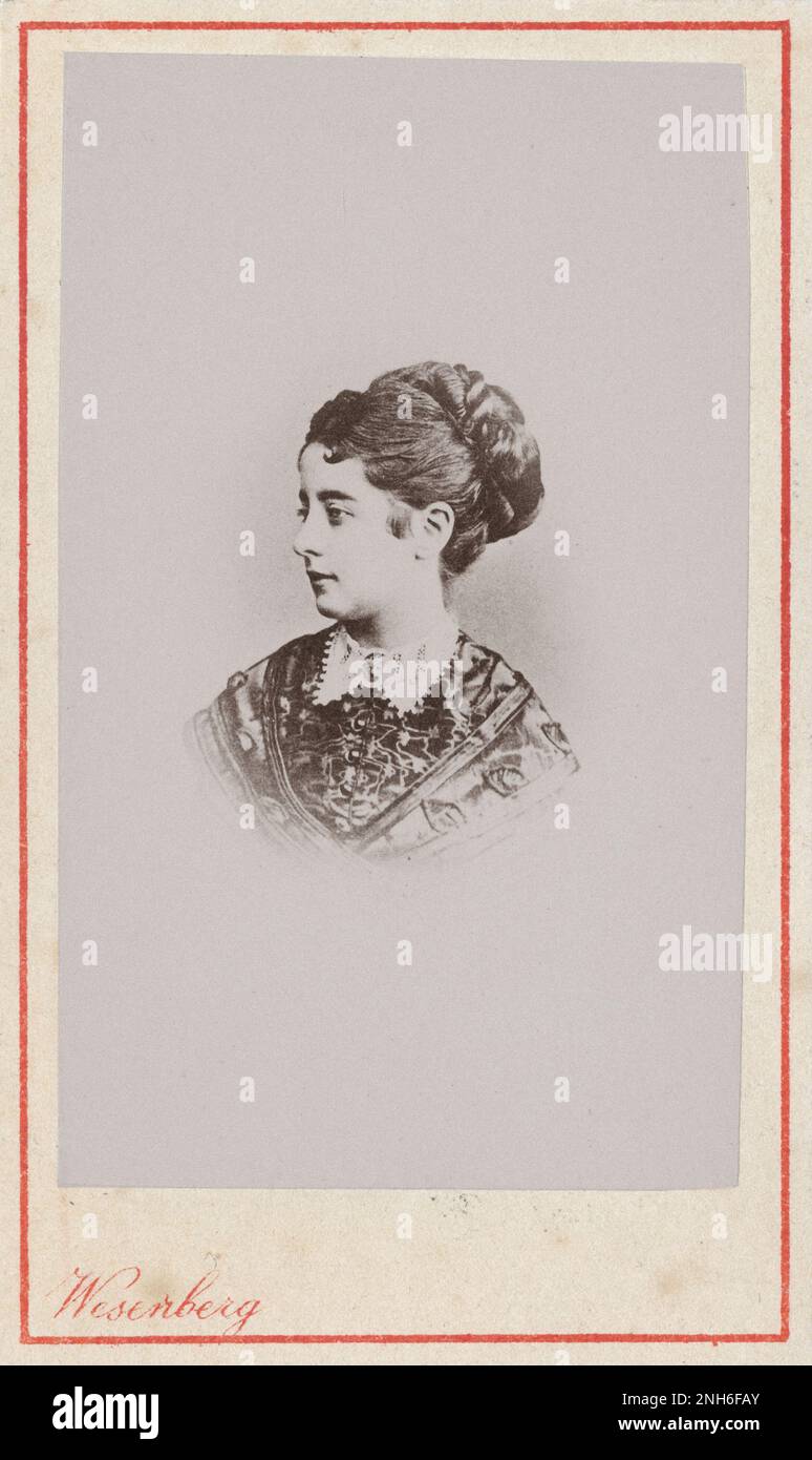 Porträt der österreichischen Sängerin Pauline Lucca. 1870 - 1880 Pauline Lucca (1841 - 1908), geboren Maria Pauline von Wallhoffen, war ein Opernsopran, geboren in der österreichischen Hauptstadt Wien. Stockfoto