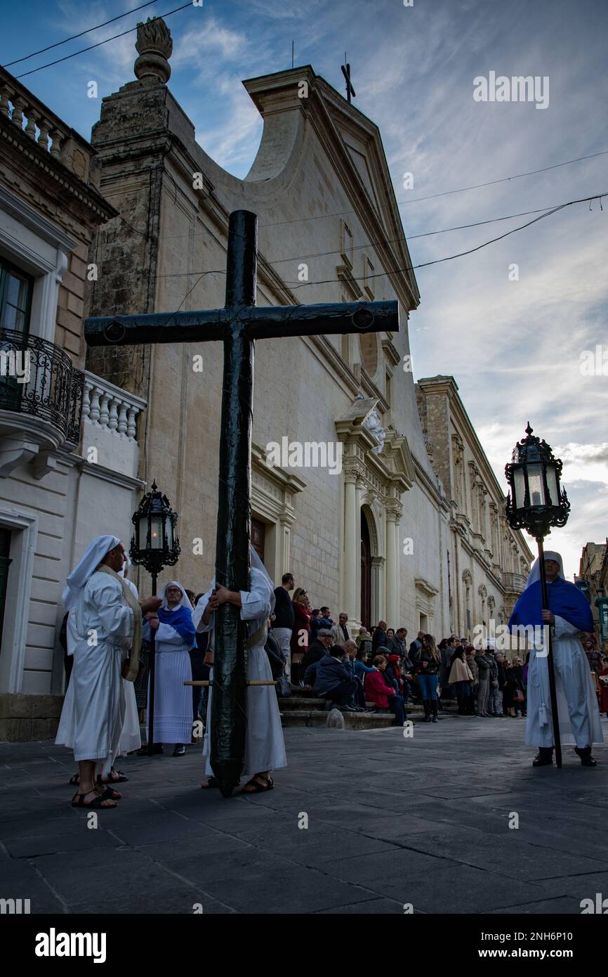 Malerische Feier der Via Crucis im Dorf Rabat, Malta Stockfoto