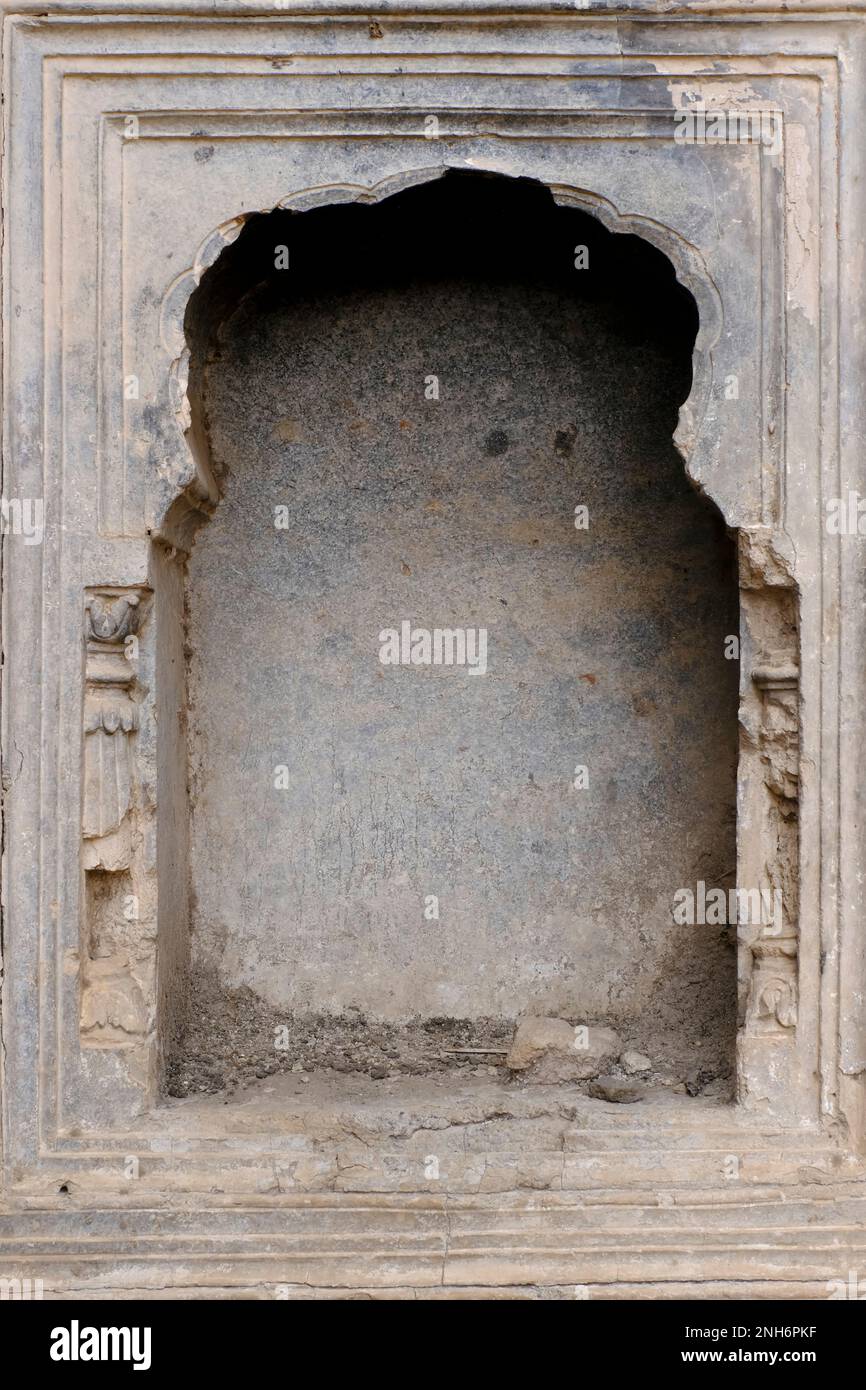 Am 30. Januar 2023 wurden im Dorf Wathar Nimbalkar neun solcher Schlösser von Naik Nimbalkar erbaut. Seine Ruinen sind ein deutlicher Hinweis auf die Größe des Schlosses, wenn Stockfoto