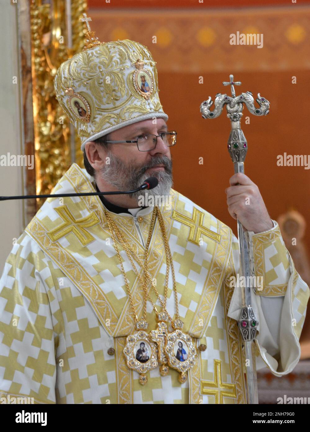 Chortkiv - Ternopil - Ukraine - 4. Februar 2023. Der Leiter der UGCC, sein Beatitude Patriarch Sviatoslaw, besuchte die Kathedrale in Chortko Stockfoto