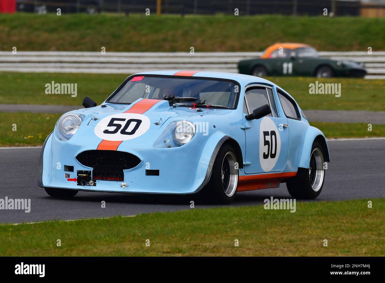 Classic & Modern Motorsport Club - Classic Challenge, Sportwagen, GT's und Limousinen, die zwischen den 1950er und 1970er Jahren hergestellt wurden, 20 Minuten raci Stockfoto