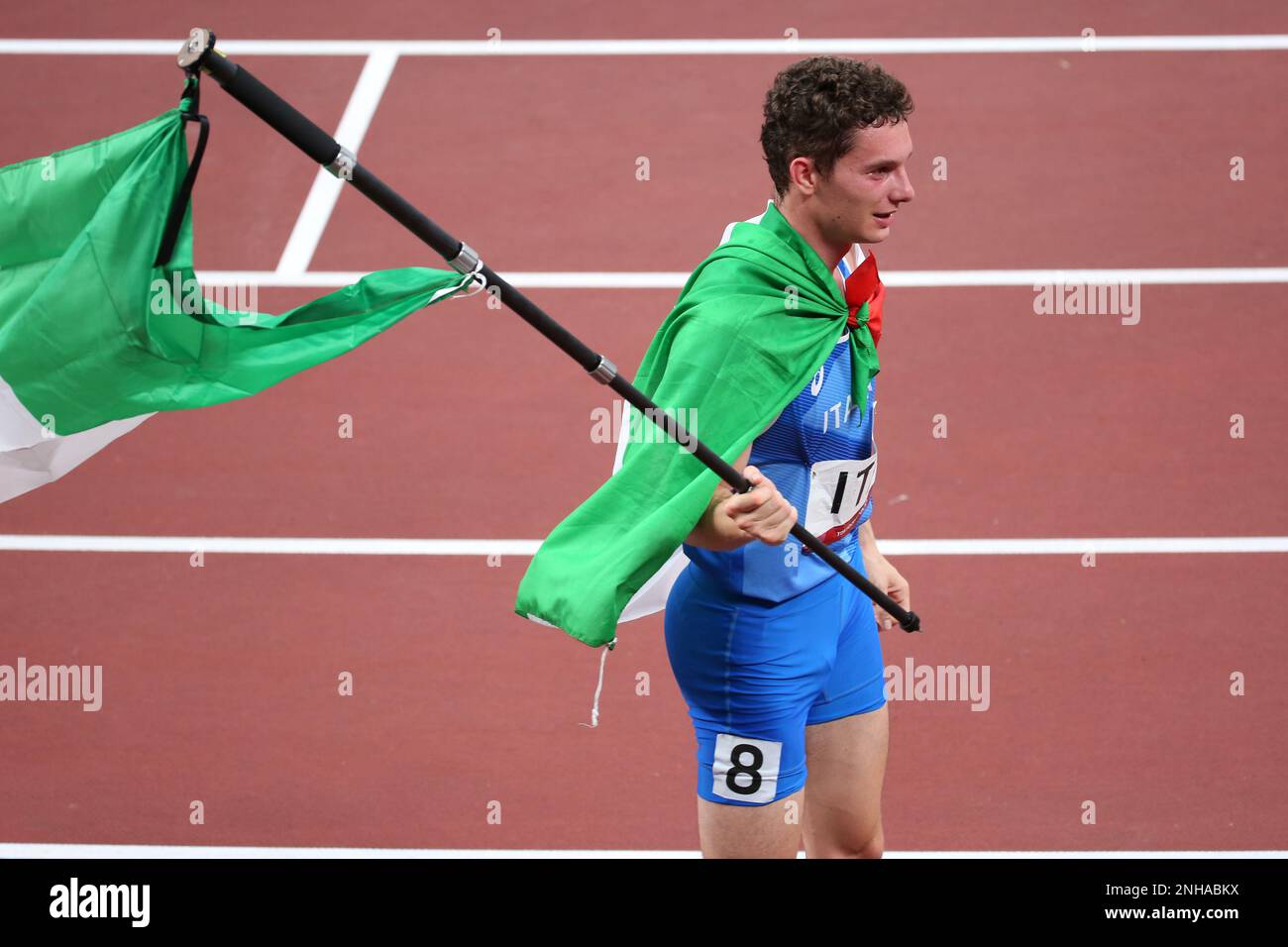 06. AUGUST 2021 – Tokio, Japan: Filippo TORTU of Italy feiert den Gewinn der Goldmedaille im Athletics 4 x 100m Relay Final für Männer bei den Olympischen Spielen 2020 in Tokio (Foto: Mickael Chavet/RX) Stockfoto