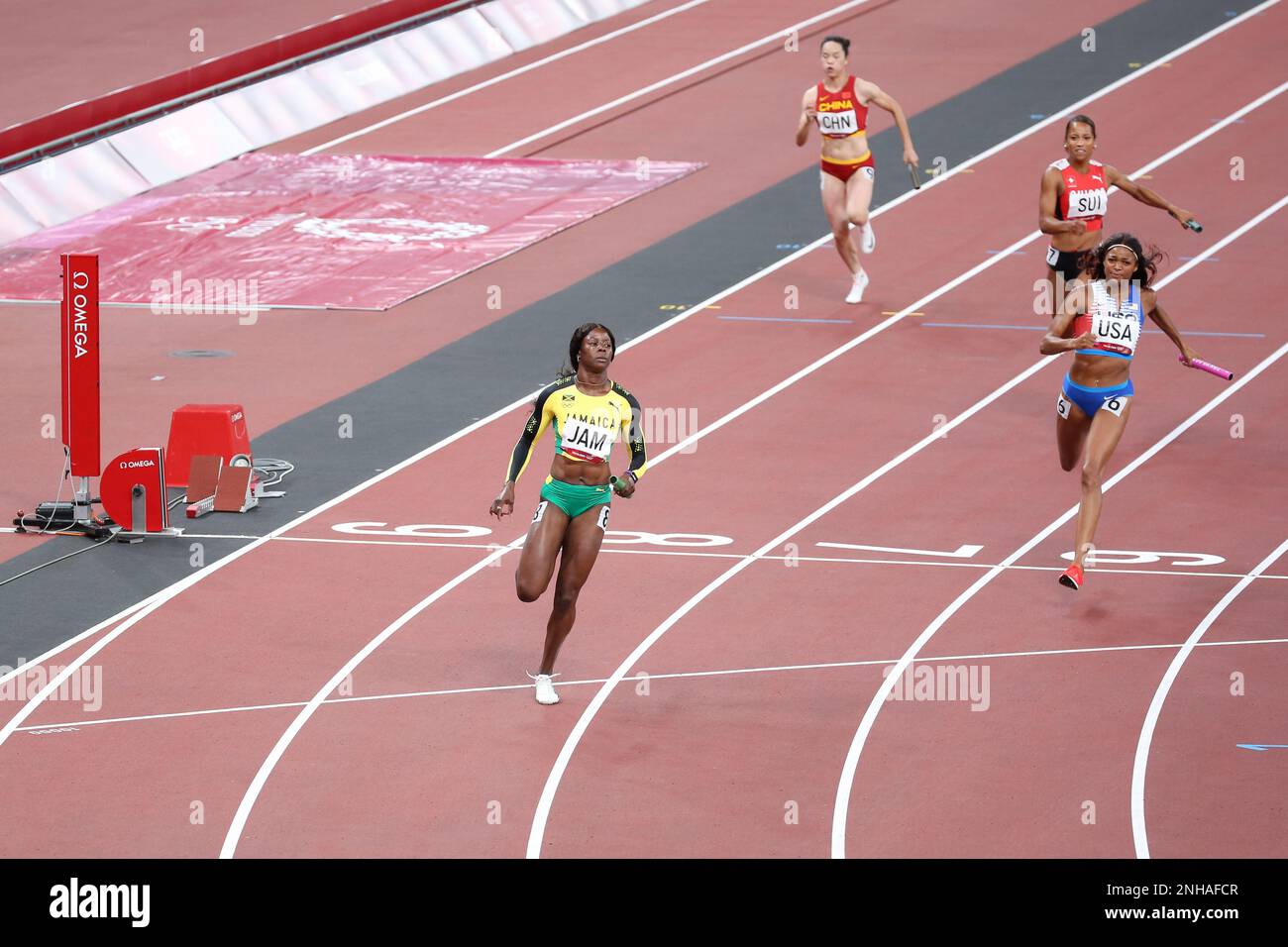 06. AUGUST 2021 – Tokio, Japan: Team Jamaika gewinnt die Goldmedaille im Athletics Women's 4 x 100m Relay Final bei den Olympischen Spielen 2020 in Tokio (Foto: Mi Stockfoto