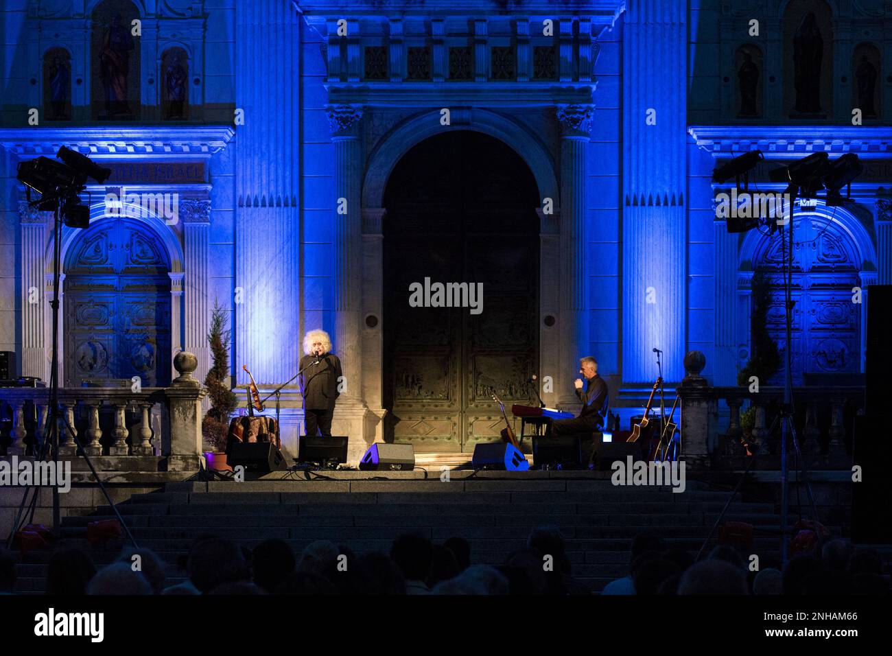 Italien, Varallo Sesia, Angelo Branduardi in einem Konzert Stockfoto