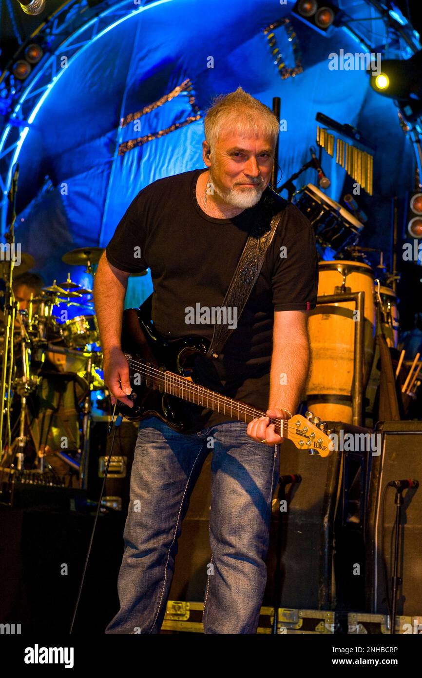 Cico Falzone, Gesang und Gitarre, Nomadi in Konzert, Crescentino, Provinz Vercelli, Italien, 28.05.2010 Stockfoto