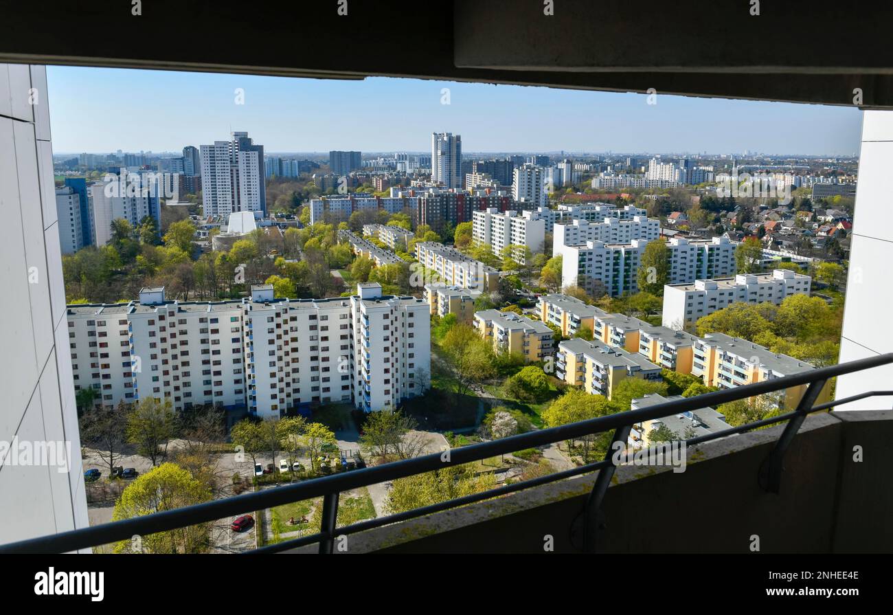 Hochhäuser, Fritz-Erler-Allee, Gropiusstadt, Neukoelln, Berlin, Deutschland Stockfoto