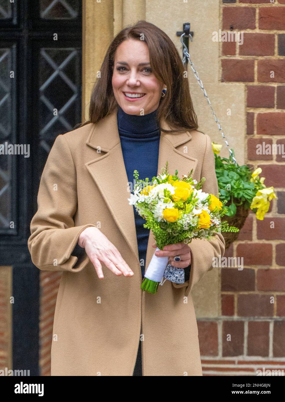 Slough, England. UK. 21. Februar 2023. Catherine, Prinzessin von Wales, besucht Oxford House Nursing Home Credit: Anwar Hussein/Alamy Live News Stockfoto