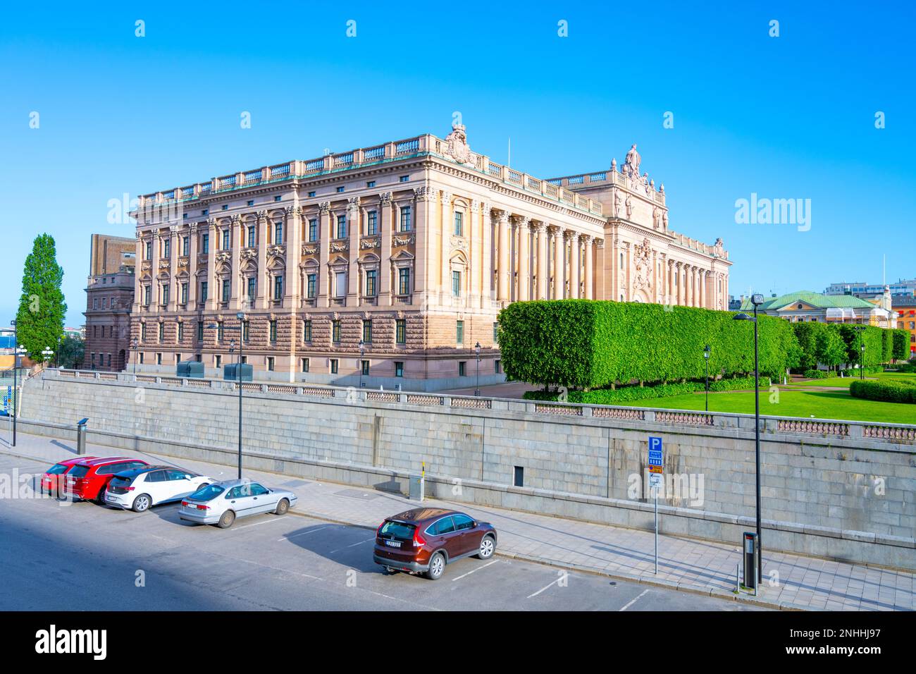 Schwedisches Parlamentsgebäude an einem sonnigen Tag Stockfoto