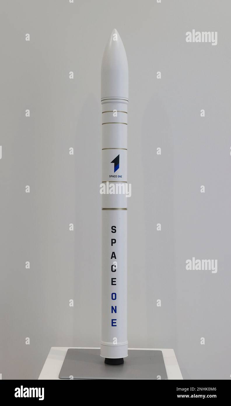 A model of small type rocket named "KAIROS" (Kii-based Advenced & Instant Rocket Syatem) is seen at Space Port Kii of "Space One" in Kushimoto Town, Wakayama Prefecture, western Japan and southernmost tip of Japanese main island Honshu, on December 22, 2022.( The Yomiuri Shimbun via AP Images ) Stockfoto