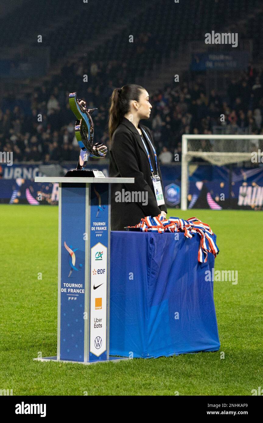 Angers, Frankreich. 22. Februar 2023. Angers, Frankreich, Februar 21. 2023: Trophäe beim International Friendly Game zwischen Frankreich und Norwegen im Raymond Kopa Stadium in Angers, Frankreich (Ane Frosaker/SPP) Guthaben: SPP Sport Press Photo. Alamy Live News Stockfoto