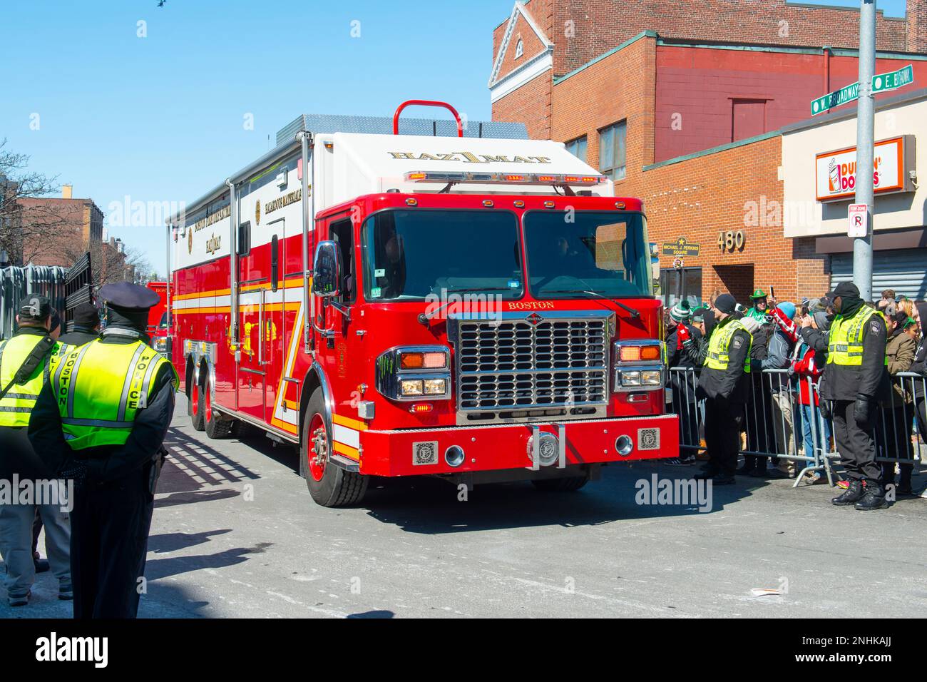 Feuerwehrauto bei der Saint Patrick's Day Parade in Boston, Massachusetts, MA, USA. Stockfoto