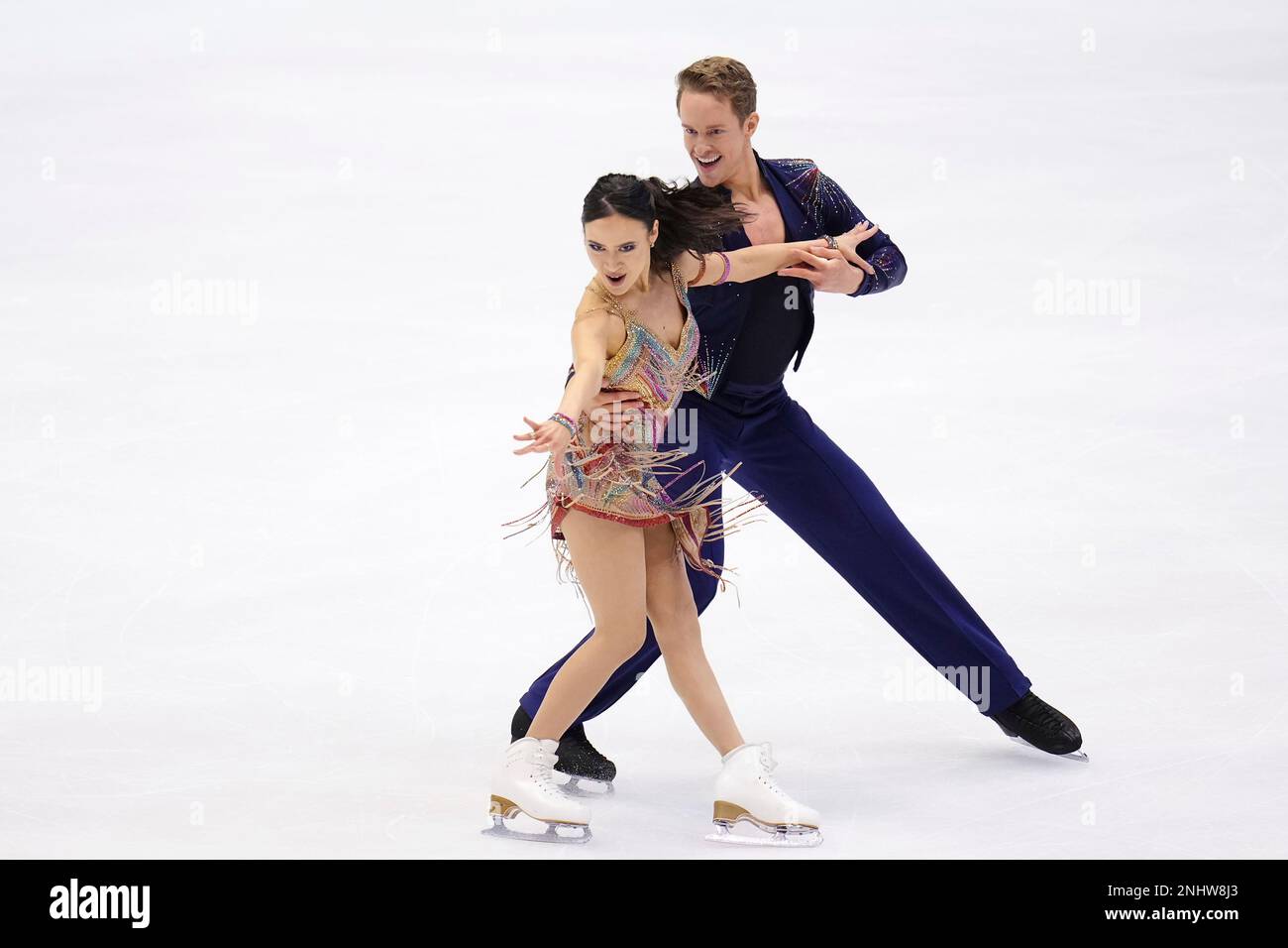 Madison CHOCK and Evan BATES of United States of America perform during