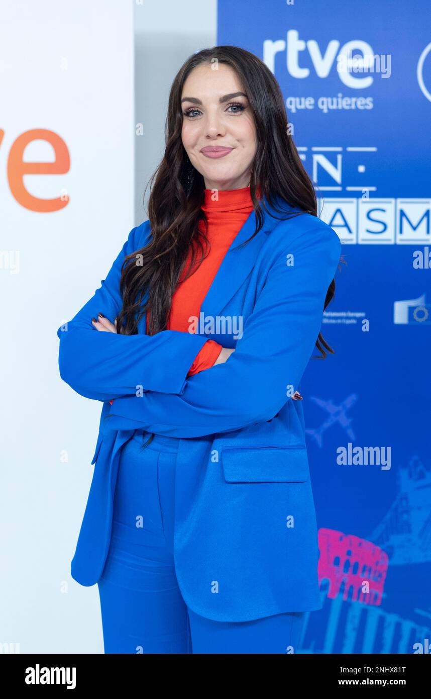 Gen program presenter Inés Hernand poses during the presentation of the new Playz program 'Gen Erasmus' at Torrespaña, on November 14, 2022, in Madrid (Spain). Coinciding with the European Year of Youth and the 35th anniversary of the ERASMUS program, the presenter Inés Hernand will explore in the new Playz program five European cities (Madrid, Rome, Krakow, Berlin and Brussels) to meet young Erasmus students who tell us about their lives in other European countries and the issues that affect young people of the Zeta generation and make visible the importance of European youth to build the fut Stockfoto