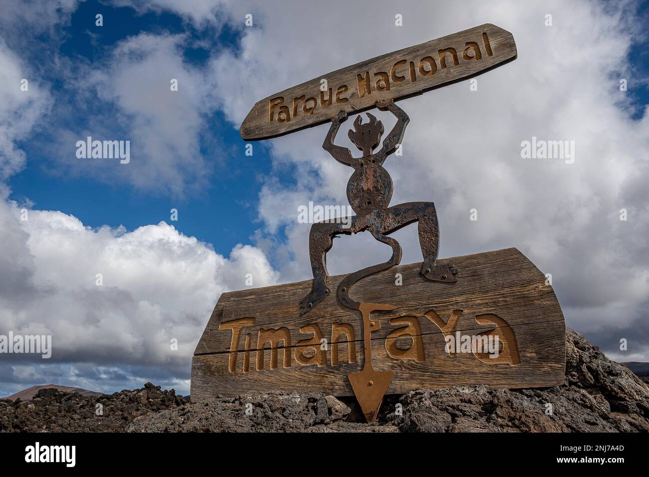 Blick auf das Teufelsschild im Parque Nacional de Timanfaya, Lanzarote, Spanien Stockfoto