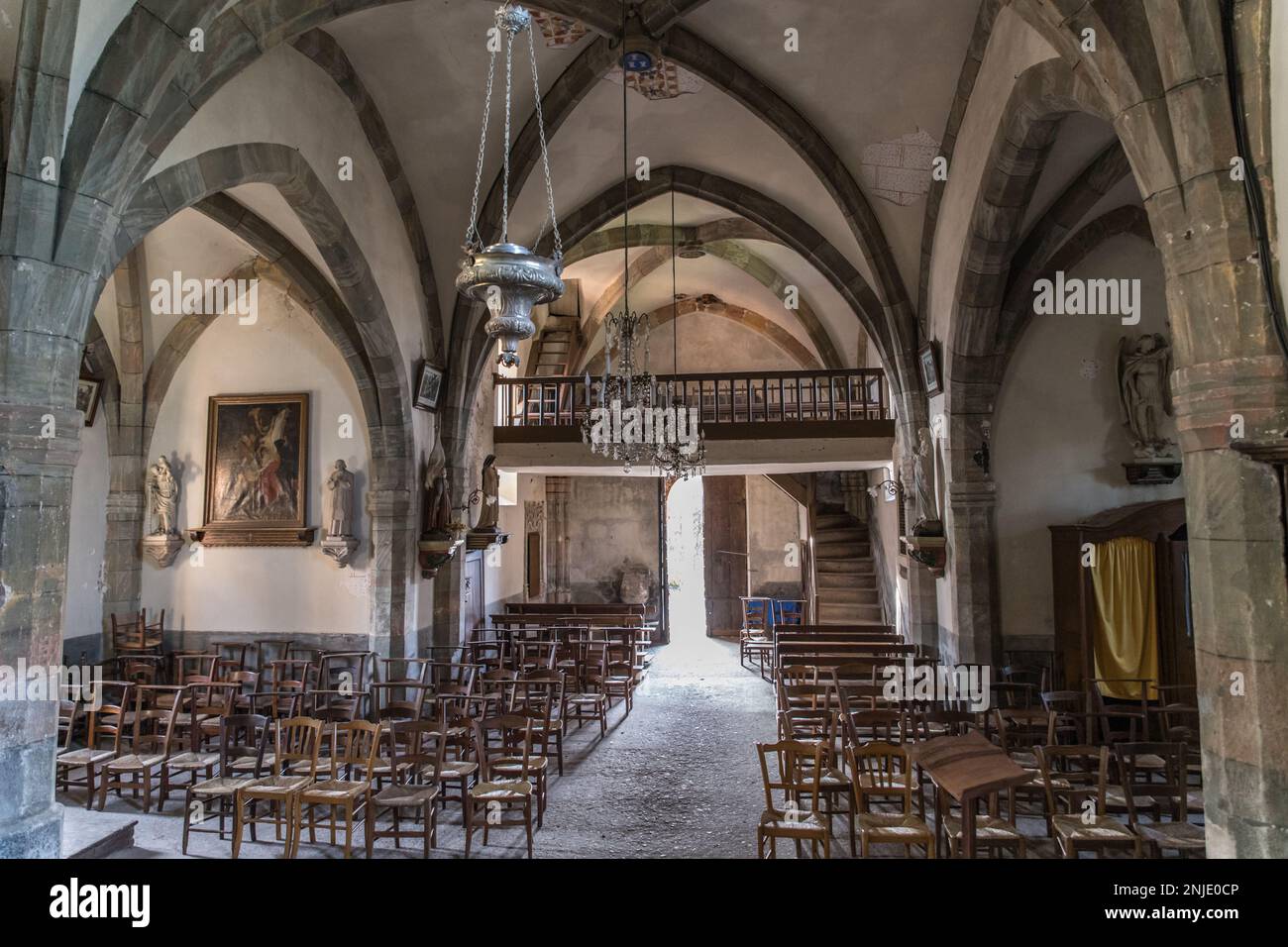 Eglise Saint-Cyr-Sainte-Julitte - Vue Intérieure Stockfoto