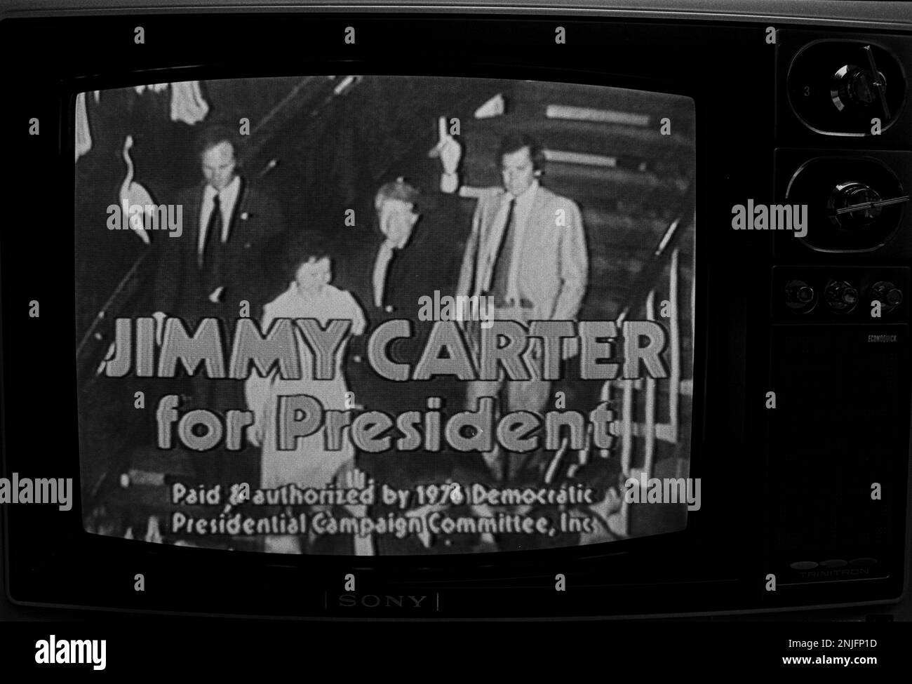 1976 Fernsehwerbung für den demokratischen Präsidentschaftskandidaten Jimmy Carter auf einem Sony Triniton-Fernseher aus dem Jahr 1970er. Die Anzeigen wurden von Carter Advisor, Werbemanager Gerald Rafshoon, erstellt. Stockfoto