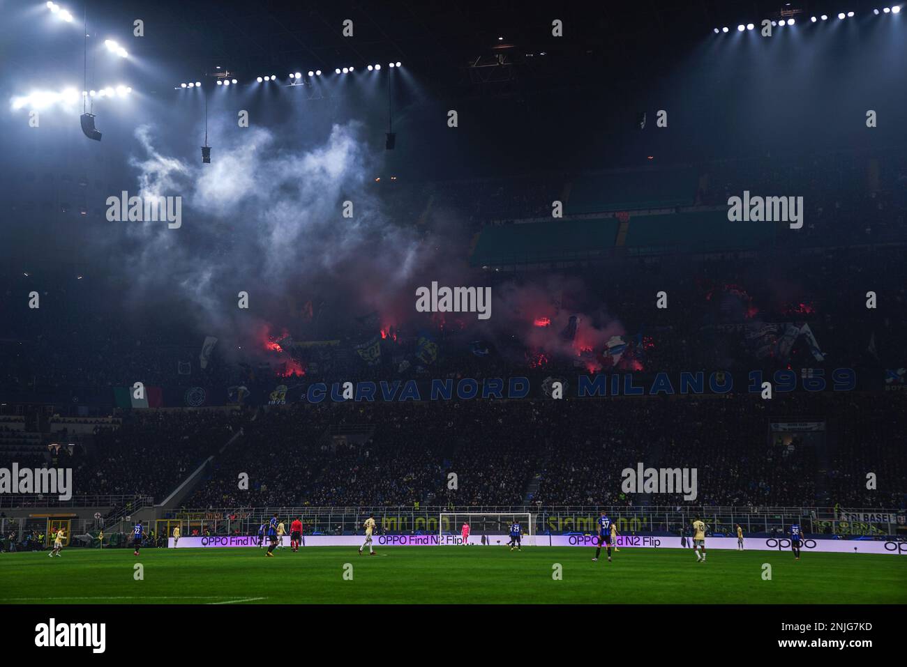 Stadion Giuseppe Meazza während des Fußballspiels der UEFA Champions League zwischen dem FC Internazionale und dem FC Porto am 22. Februar 2023 im Giuseppe Meazza Stadion in Mailand, Italien. Foto: Luca Rossini/E-Mage Stockfoto