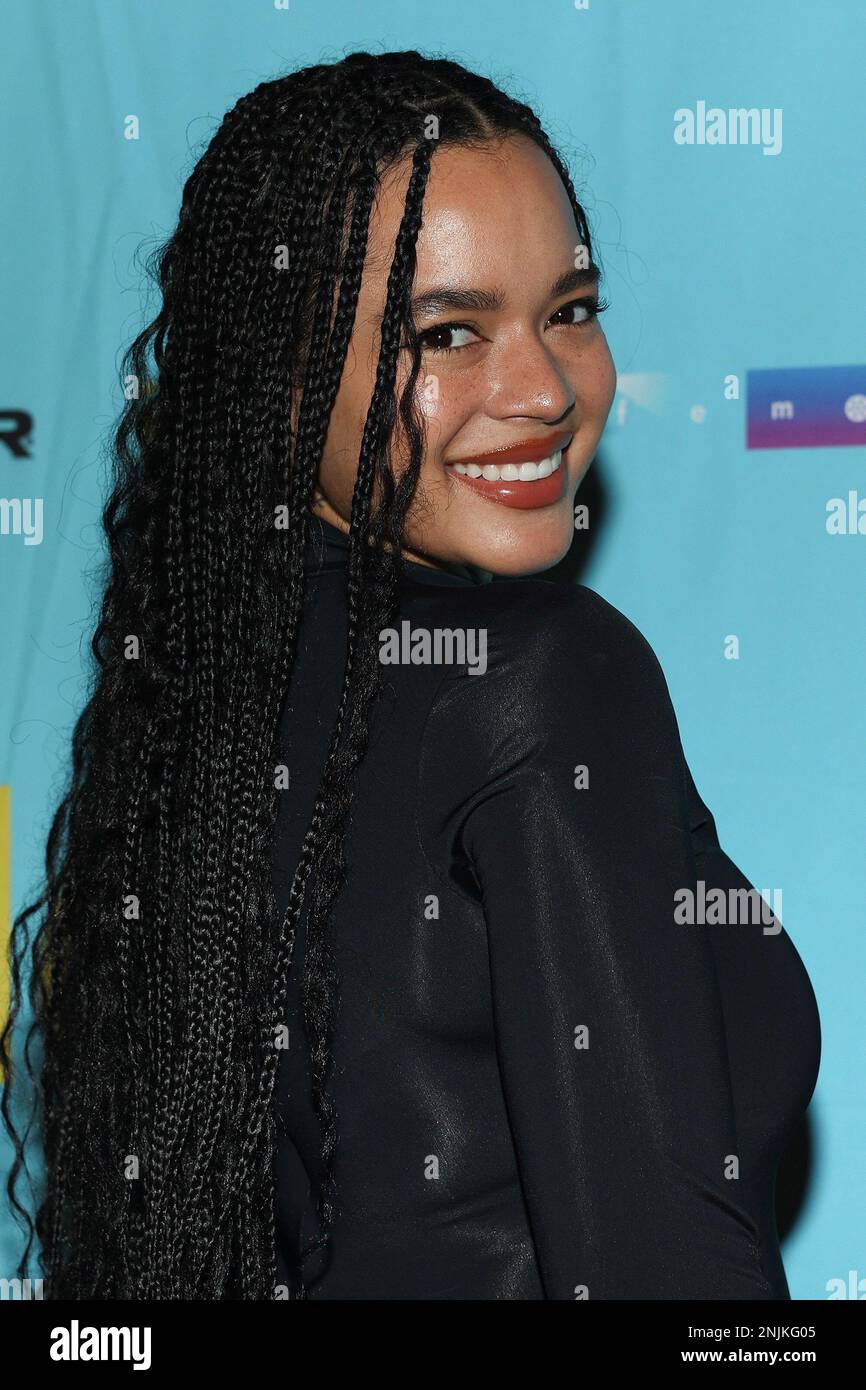 New York, New York, USA. 22. Februar 2023. Azia Dinea Hale bei Ankunft für iMORDECAI Special Screening, Marlene Meyerson JCC Manhattan, New York, NY 22. Februar 2023. Kredit: Manoli Figetakis/Everett Collection/Alamy Live News Stockfoto