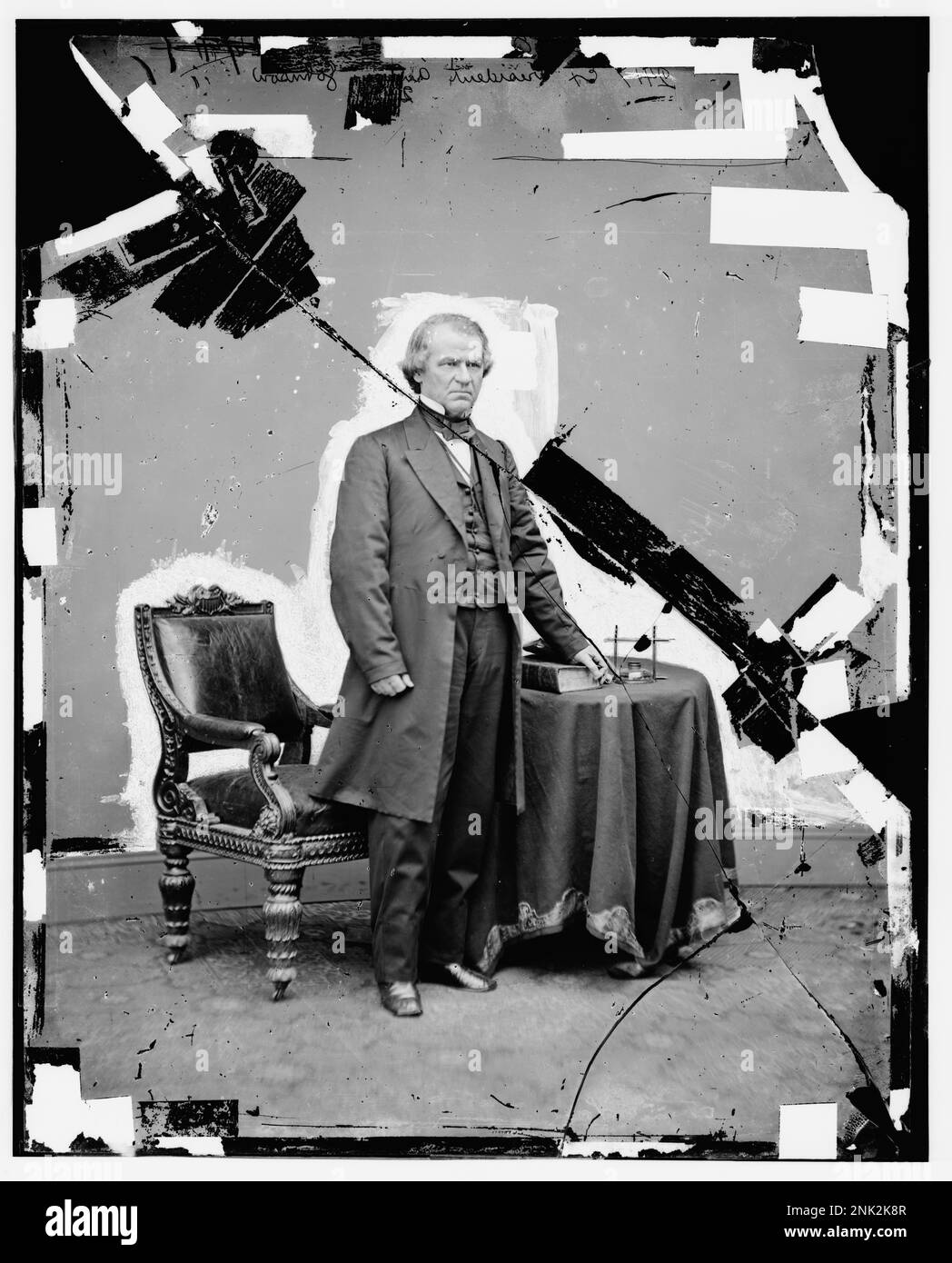 Porträt von Präsident Andrew Johnson, 17. Präsident der Vereinigten Staaten, stehend, aus der Library of Congress Brady-Handy Collection. Stockfoto