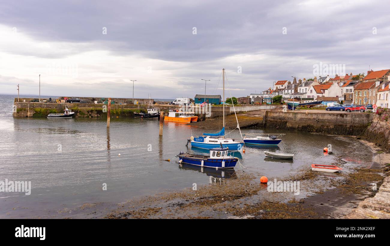 ST MONANS Harbour, FIFE, SCHOTTLAND, EUROPA - kleiner Hafen im historischen ehemaligen Fischerdorf in East Neuk. Stockfoto