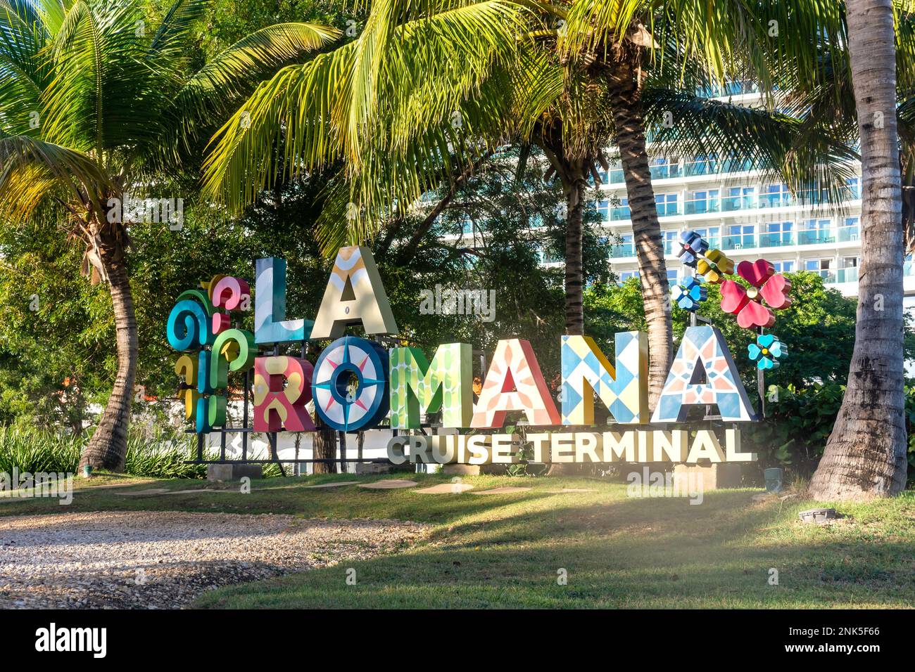 Begrüßungsschild am Kreuzfahrthafen La Romana, La Romana, Dominikanische Republik (Republica Dominicana), große Antillen, Karibik Stockfoto