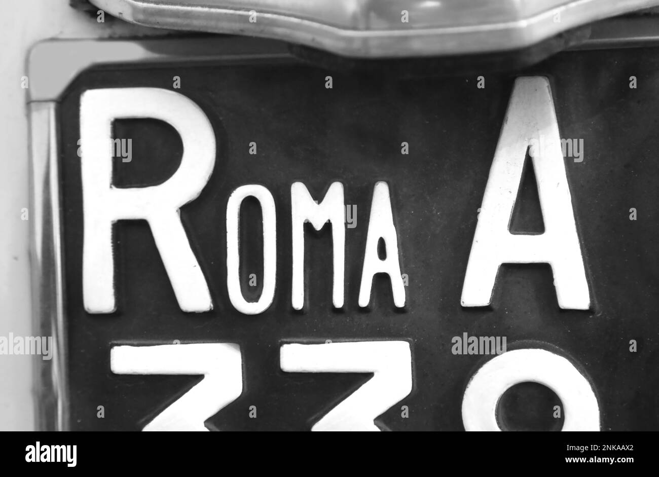 Altmodischer Text ROMA, der Rom im alten italienischen AUTO bedeutet Stockfoto