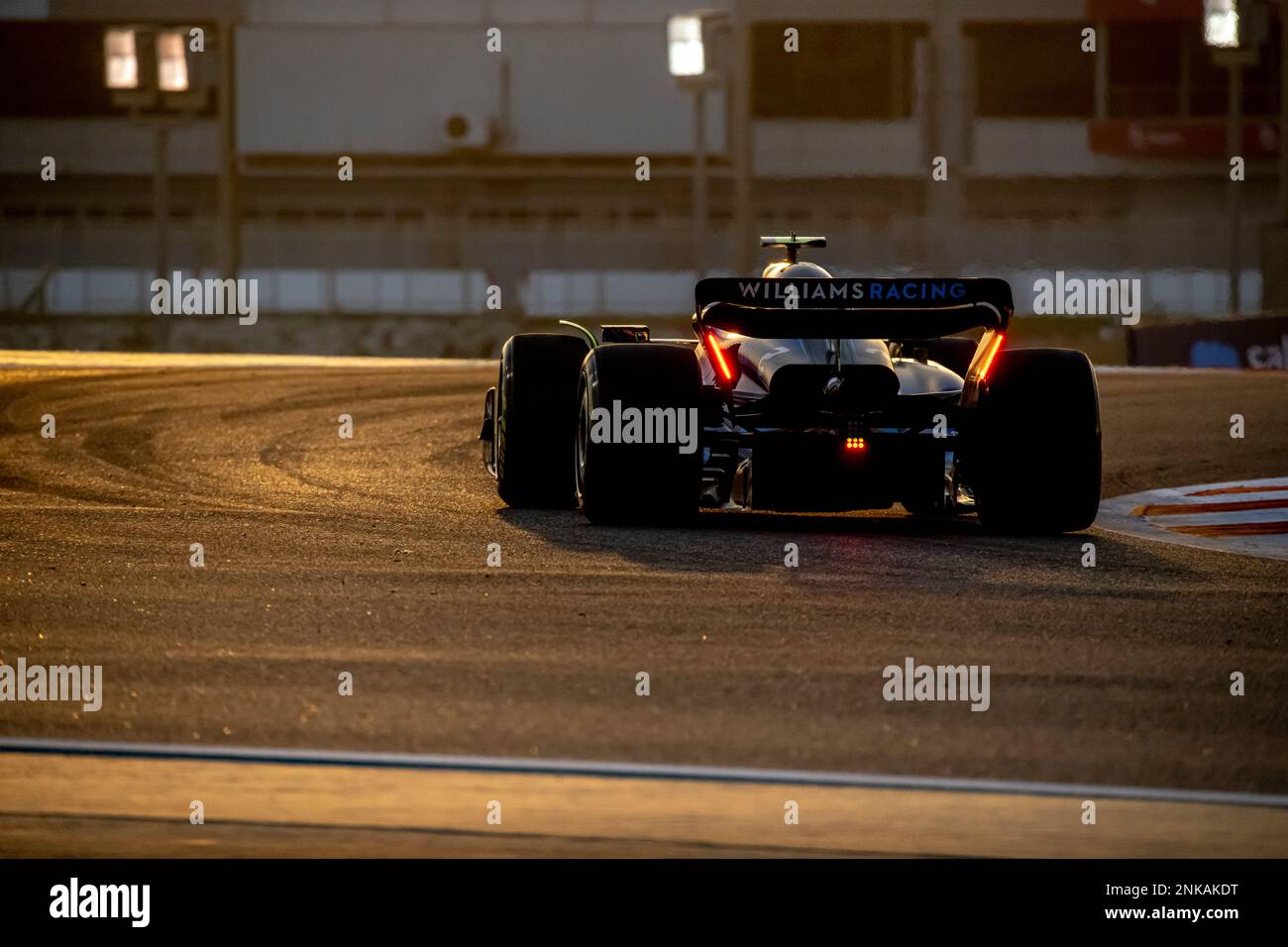 Sakhir, Bahrain, 23. Februar 2023, Logan SarSergeant aus den USA, tritt um Williams Racing an. Wintertests, die Wintertests der Formel-1-Meisterschaft 2023. Kredit: Michael Potts/Alamy Live News Stockfoto