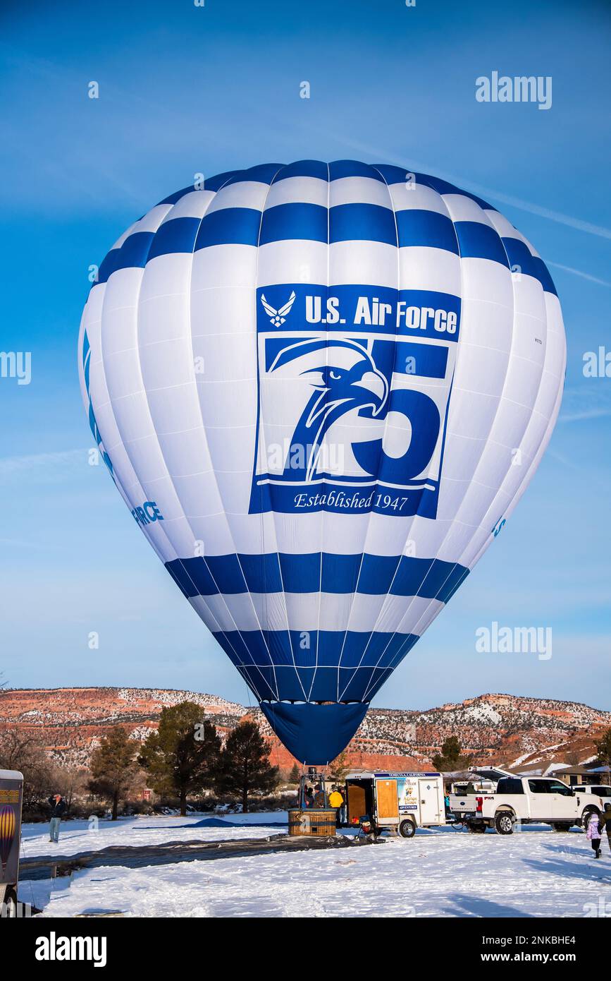 Kanab, Utah, USA - 18. Februar 2023. Das jährliche Ballons and Tunes Festival findet in der 3. Februar-Woche in diesem wunderschönen Land mit roten Felsen statt. Stockfoto